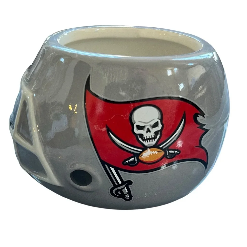 Tampa Bay Buccaneers NFL Ceramic Helmet Planter Candy Dip Bowl Gray Football